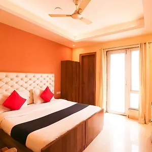 *** Hotel Capital O 666 Gd House India